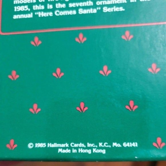Hallmark Santas Fire Engine ornament 1985 boxed #7 in series collector item - Picture 3 of 10
